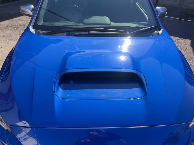 レヴォーグ ２．０ＳＴＩスポーツアイサイト　サンルーフ／ＳＴＩマフラー／ＳＴＩフロントアンダースポイラー／ＳＴＩエアロ／純正ナビ／Ｂｌｕｅｔｏｏｔｈ／ＴＶ／バックカメラ／純正１８インチアルミ／クルコン／パドルシフト／ＳＴＩタワーバー（22枚目）