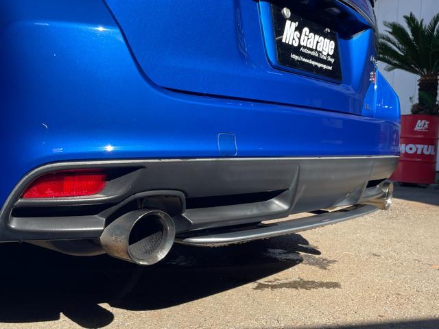 レヴォーグ ２．０ＳＴＩスポーツアイサイト　サンルーフ／ＳＴＩマフラー／ＳＴＩフロントアンダースポイラー／ＳＴＩエアロ／純正ナビ／Ｂｌｕｅｔｏｏｔｈ／ＴＶ／バックカメラ／純正１８インチアルミ／クルコン／パドルシフト／ＳＴＩタワーバー（27枚目）