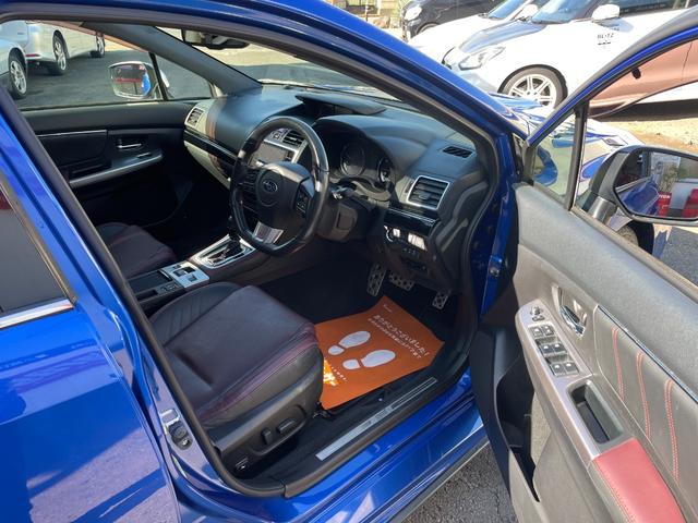 レヴォーグ ２．０ＳＴＩスポーツアイサイト　サンルーフ／ＳＴＩマフラー／ＳＴＩフロントアンダースポイラー／ＳＴＩエアロ／純正ナビ／Ｂｌｕｅｔｏｏｔｈ／ＴＶ／バックカメラ／純正１８インチアルミ／クルコン／パドルシフト／ＳＴＩタワーバー（37枚目）