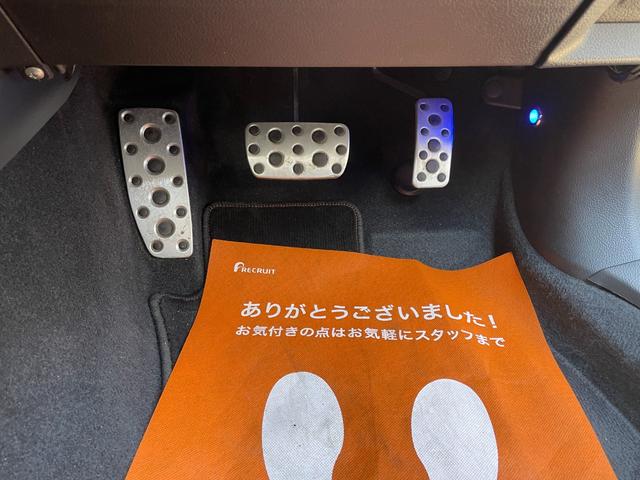 レヴォーグ ２．０ＳＴＩスポーツアイサイト　サンルーフ／ＳＴＩマフラー／ＳＴＩフロントアンダースポイラー／ＳＴＩエアロ／純正ナビ／Ｂｌｕｅｔｏｏｔｈ／ＴＶ／バックカメラ／純正１８インチアルミ／クルコン／パドルシフト／ＳＴＩタワーバー（45枚目）