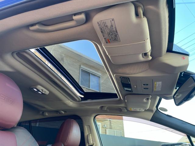 レヴォーグ ２．０ＳＴＩスポーツアイサイト　サンルーフ／ＳＴＩマフラー／ＳＴＩフロントアンダースポイラー／ＳＴＩエアロ／純正ナビ／Ｂｌｕｅｔｏｏｔｈ／ＴＶ／バックカメラ／純正１８インチアルミ／クルコン／パドルシフト／ＳＴＩタワーバー（48枚目）