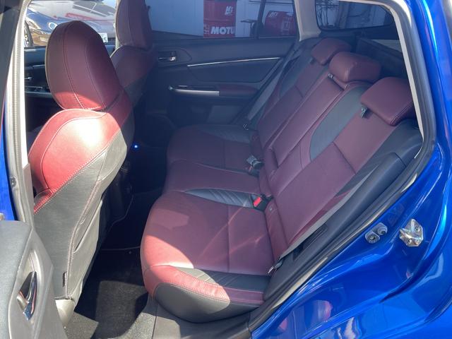 レヴォーグ ２．０ＳＴＩスポーツアイサイト　サンルーフ／ＳＴＩマフラー／ＳＴＩフロントアンダースポイラー／ＳＴＩエアロ／純正ナビ／Ｂｌｕｅｔｏｏｔｈ／ＴＶ／バックカメラ／純正１８インチアルミ／クルコン／パドルシフト／ＳＴＩタワーバー（52枚目）