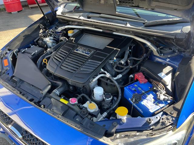 レヴォーグ ２．０ＳＴＩスポーツアイサイト　サンルーフ／ＳＴＩマフラー／ＳＴＩフロントアンダースポイラー／ＳＴＩエアロ／純正ナビ／Ｂｌｕｅｔｏｏｔｈ／ＴＶ／バックカメラ／純正１８インチアルミ／クルコン／パドルシフト／ＳＴＩタワーバー（72枚目）