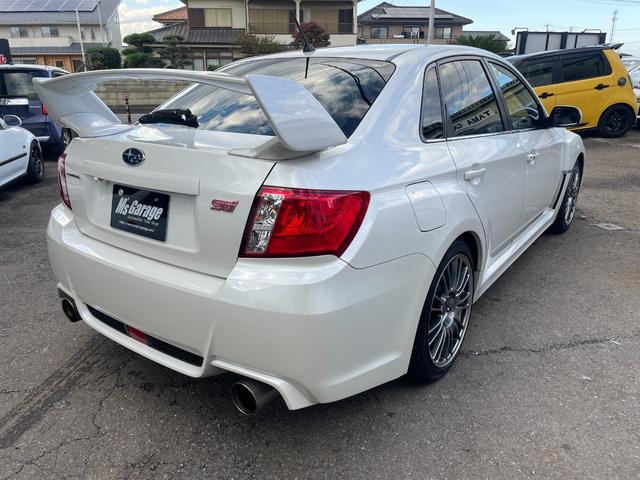 インプレッサ WRX STi フジツボA-Rマフラー/タン革シート/シートヒーター/STI BBS アルミホイール/SIドライブ/フルセグTVナビ/Bluetooth/純正リアスポイラー/ETC/プッシュスタート/スペアタイヤ(13枚目)