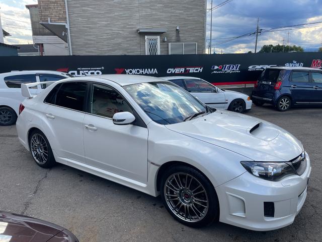 インプレッサ WRX STi フジツボA-Rマフラー/タン革シート/シートヒーター/STI BBS アルミホイール/SIドライブ/フルセグTVナビ/Bluetooth/純正リアスポイラー/ETC/プッシュスタート/スペアタイヤ(16枚目)