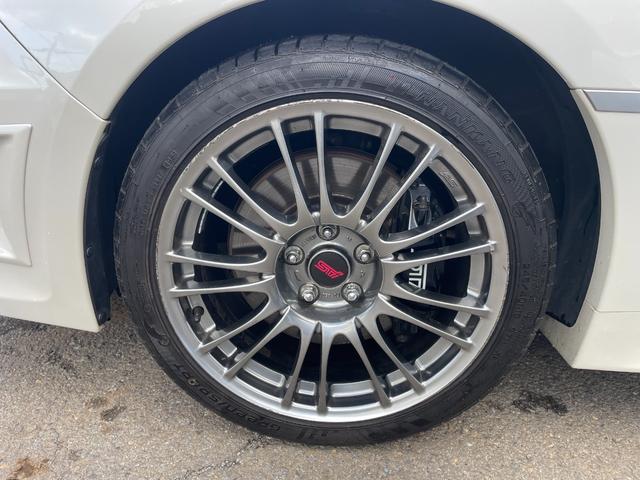 インプレッサ WRX STi フジツボA-Rマフラー/タン革シート/シートヒーター/STI BBS アルミホイール/SIドライブ/フルセグTVナビ/Bluetooth/純正リアスポイラー/ETC/プッシュスタート/スペアタイヤ(29枚目)