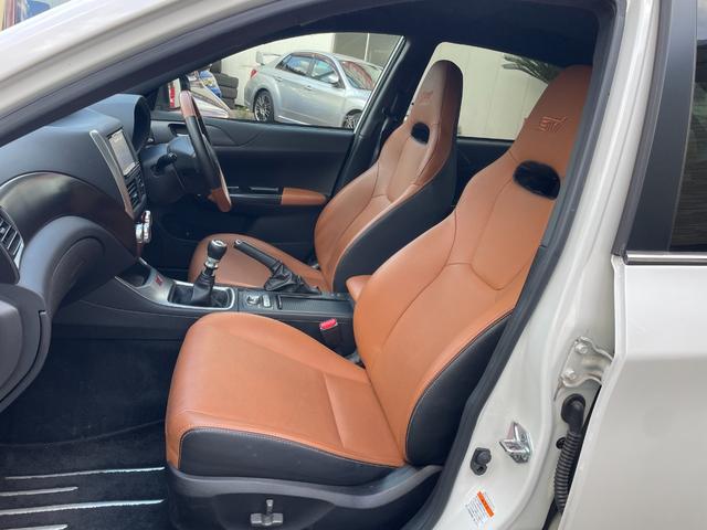 インプレッサ WRX STi フジツボA-Rマフラー/タン革シート/シートヒーター/STI BBS アルミホイール/SIドライブ/フルセグTVナビ/Bluetooth/純正リアスポイラー/ETC/プッシュスタート/スペアタイヤ(54枚目)