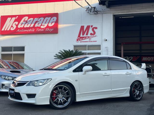 シビック タイプＲ　アドバン１８インチアルミホイール／黒内装／純正ナビ／モデューロサスペンション／無限ドアバイザー／ＥＴＣ／純正ブレンボキャリパー／プッシュスタート（2枚目）