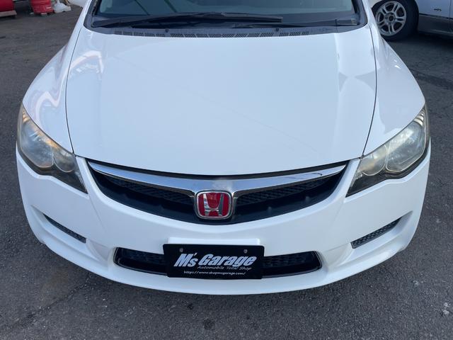 シビック タイプＲ　アドバン１８インチアルミホイール／黒内装／純正ナビ／モデューロサスペンション／無限ドアバイザー／ＥＴＣ／純正ブレンボキャリパー／プッシュスタート（19枚目）