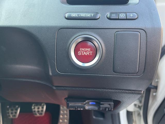 シビック タイプＲ　アドバン１８インチアルミホイール／黒内装／純正ナビ／モデューロサスペンション／無限ドアバイザー／ＥＴＣ／純正ブレンボキャリパー／プッシュスタート（40枚目）