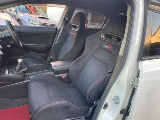 シビック タイプＲ　アドバン１８インチアルミホイール／黒内装／純正ナビ／モデューロサスペンション／無限ドアバイザー／ＥＴＣ／純正ブレンボキャリパー／プッシュスタート（56枚目）