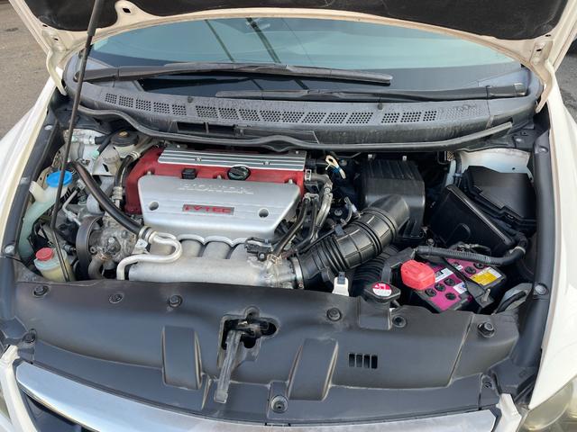 シビック タイプＲ　アドバン１８インチアルミホイール／黒内装／純正ナビ／モデューロサスペンション／無限ドアバイザー／ＥＴＣ／純正ブレンボキャリパー／プッシュスタート（58枚目）