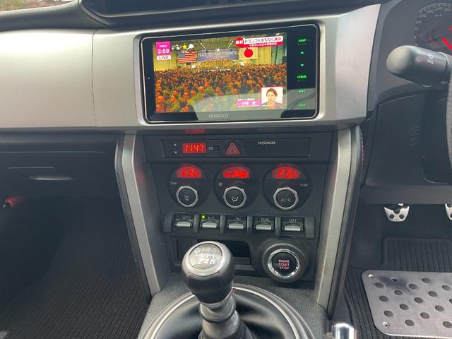 ＢＲＺ Ｓ　純正ナビ／Ｂｌｕｅｔｏｏｔｈ／フルセグＴＶ／６ＭＴ／純正アルミホイール／リアスポイラー／ドライブレコーダー／スマートキー／シートヒーター／バックカメラ（40枚目）