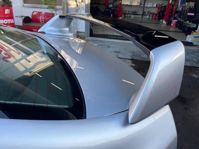 シビック タイプＲ　ノーマル車体／黒内装／Ｋ２０Ａエンジン／プッシュスタート／タイプＲ専用シート／６ＭＴ／純正ナビ／純正ブレンボキャリパー／ＨＩＤヘッドライト／パワーウインドウ／キーレス／純正１８インチアルミホイール（26枚目）