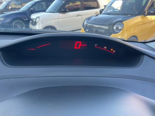 シビック タイプＲ　ノーマル車体／黒内装／Ｋ２０Ａエンジン／プッシュスタート／タイプＲ専用シート／６ＭＴ／純正ナビ／純正ブレンボキャリパー／ＨＩＤヘッドライト／パワーウインドウ／キーレス／純正１８インチアルミホイール（43枚目）