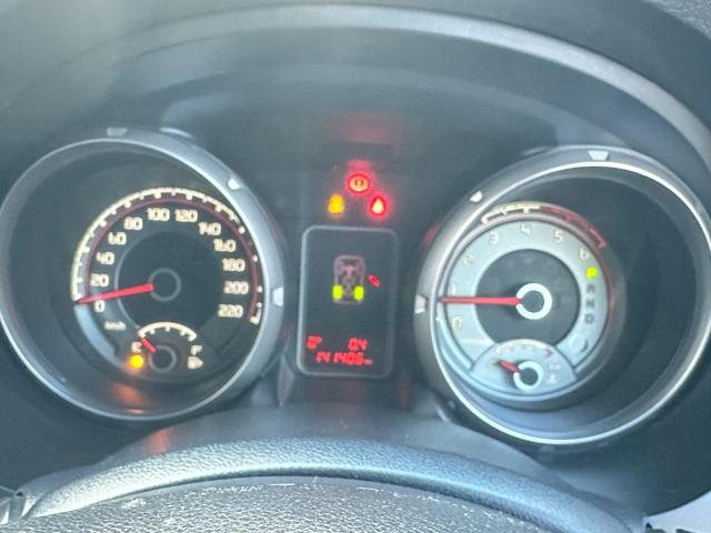 パジェロ ロング　ＧＲ　ディーゼルターボＧＲ　４ＷＤ１オーナー　ＥＴＣ車載器　禁煙車　スマートキー　キーレス　３列シート　純正ホイール　Ｗエアコン　バックカメラ　クルーズコントロール付き（13枚目）