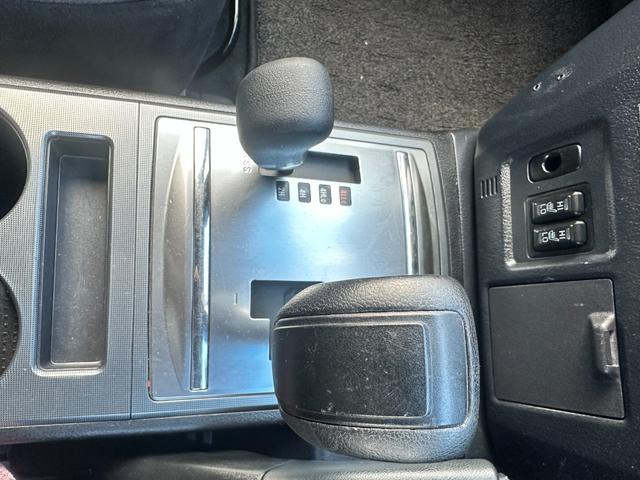 パジェロ ロング　ＧＲ　ディーゼルターボＧＲ　４ＷＤ１オーナー　ＥＴＣ車載器　禁煙車　スマートキー　キーレス　３列シート　純正ホイール　Ｗエアコン　バックカメラ　クルーズコントロール付き（22枚目）