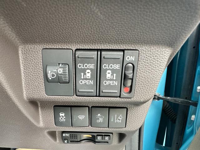 フリード Ｇ・ホンダセンシング　ＥＴＣ　ナビテレビ　バックカメラ　ＵＶカットパッケージ　ＨＩＤ　ヘッドライト　フロントフォグ　純正ホイール　ハーフレーザーシート（24枚目）