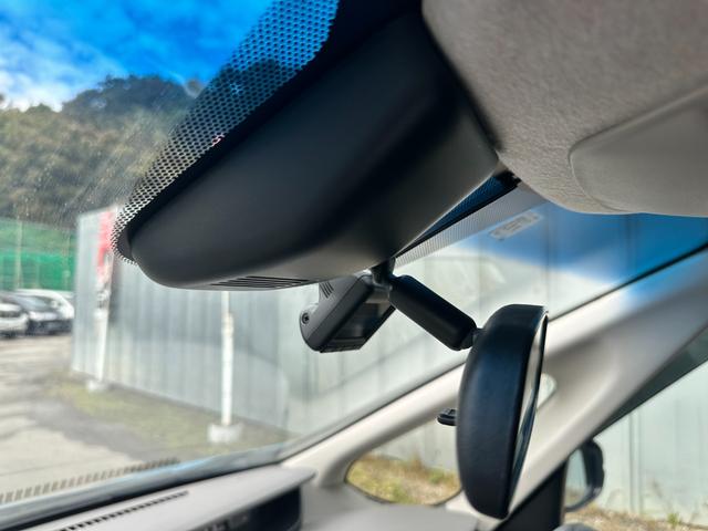 フリード Ｇ・ホンダセンシング　ＥＴＣ　ナビテレビ　バックカメラ　ＵＶカットパッケージ　ＨＩＤ　ヘッドライト　フロントフォグ　純正ホイール　ハーフレーザーシート（34枚目）