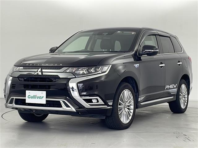 アウトランダーＰＨＥＶ Ｇプラスパッケージ　純正７インチＳＤナビ　メーカーオプションマルチアラウンドビューモニター　メーカーオプション充電ケーブル　ＭｉＥＶパワーボックス　ドラレコ　ＥＴＣ　Ｄ／Ｎ席シートヒーター　車線逸脱警報システム　禁煙車（42枚目）