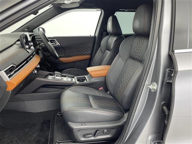 アウトランダーＰＨＥＶ Ｐ　純正９インチナビ　ＢＯＳＥサウンド　ワイヤレス充電器　ｅ－Ａｓｓｉｓｔ　衝突被害軽減ブレーキ　レーダークルコン　レザーシート　パワーシート　シートヒーター　ＢＳＭ　ＡＣ１００Ｖ　充電ケーブル積載　禁煙（31枚目）