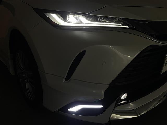 ハリアーハイブリッド Ｚ　レザーパッケージ　モデリスタエアロ　１２．３インチＪＢＬナビ　パノラミックビューモニター　おくだけ充電　ブラインドスポットモニター　デジタルインナーミラー　前後ドライブレコーダー　ヘッドアップディスプレイ　ＥＴＣ　禁煙（43枚目）