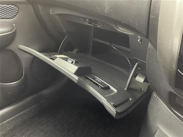 ノート Ｘ　ＤＩＧ－Ｓ　Ｖセレクション＋セーフティ　エマージェンシーブレーキ　純正ナビ　フルセグＴＶ　バックカメラ　車線逸脱防止支援　インテリジェントキー　プッシュスタート　スペアキー　ＬＥＤヘッドライト　オートライト　スーパーチャージャー　禁煙車（19枚目）