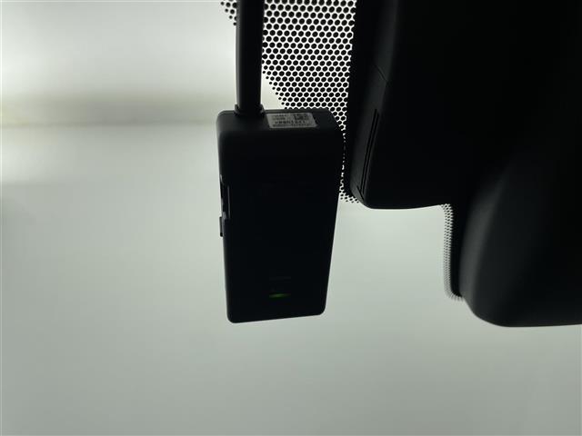 UX UX250h バージョンC パノラミックビューモニター BSM 純正10.3型メーカーナビ 合皮シート シートヒーター ポジションメモリー機能付パワーシート 追従クルーズコントロール LEDヘッドライト ETC2.0 禁煙車(4枚目)