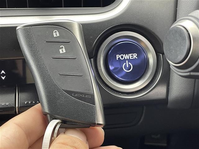 UX UX250h バージョンC パノラミックビューモニター BSM 純正10.3型メーカーナビ 合皮シート シートヒーター ポジションメモリー機能付パワーシート 追従クルーズコントロール LEDヘッドライト ETC2.0 禁煙車(16枚目)