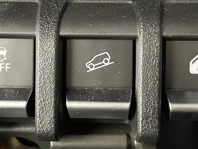 ジムニーシエラ ＪＣ　ケンウッド８インチナビ　フルセグＴＶ　バックカメラ　衝突軽減　クルーズコントロール　シートヒーター　ＬＥＤヘッドライト　バックソナー　ＥＴＣ　ミラー型ドライブレコーダー　スマートキー　４ＷＤ　禁煙車（9枚目）