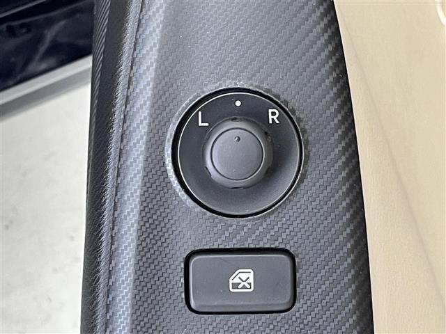 ロードスター Ｓレザーパッケージ　Ｖセレクション　６ＭＴ　ＢＯＳＥサウンド　純正８．８インチセンターディスプレイ　バックカメラ　プッシュスタート　スマートキー　ＥＴＣ　ＬＥＤヘッドランプ　シートヒーター　ナッパレザー（スポーツタン）シート　　禁煙車（32枚目）