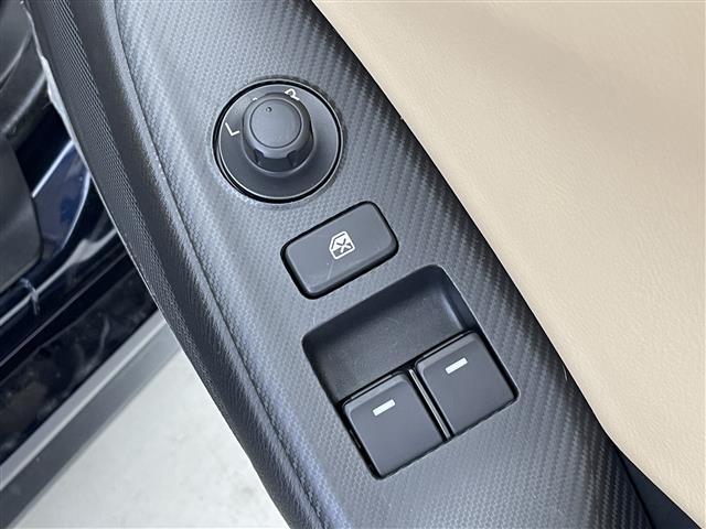 ロードスター Ｓレザーパッケージ　Ｖセレクション　６ＭＴ　ＢＯＳＥサウンド　純正８．８インチセンターディスプレイ　バックカメラ　プッシュスタート　スマートキー　ＥＴＣ　ＬＥＤヘッドランプ　シートヒーター　ナッパレザー（スポーツタン）シート　　禁煙車（33枚目）