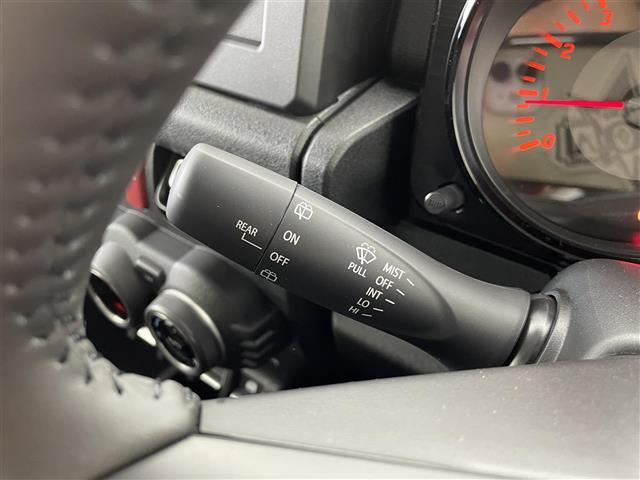 ジムニー ＸＣ　届出済未使用車　シートヒーター　デュアルセンサーブレーキサポート　ＬＥＤヘッドライト　純正１５インチアルミ　クルーズコントロール　コーナーセンサー　ヒルディセントコントロール　オートマチックハイビーム（24枚目）
