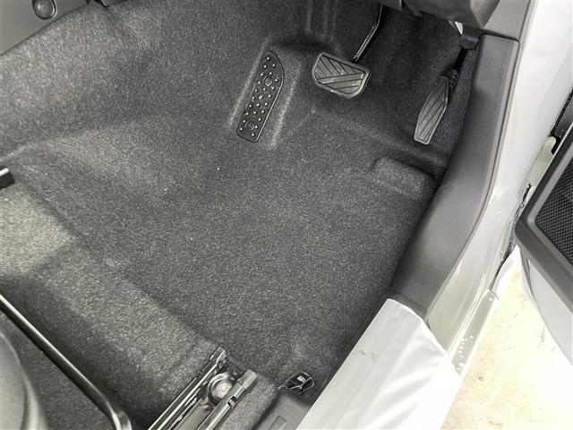 ジムニー ＸＣ　届出済未使用車　シートヒーター　デュアルセンサーブレーキサポート　ＬＥＤヘッドライト　純正１５インチアルミ　クルーズコントロール　コーナーセンサー　ヒルディセントコントロール　オートマチックハイビーム（42枚目）