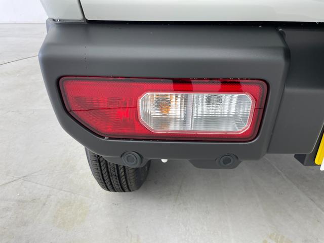 ジムニー ＸＣ　届出済未使用車　シートヒーター　デュアルセンサーブレーキサポート　ＬＥＤヘッドライト　純正１５インチアルミ　クルーズコントロール　コーナーセンサー　ヒルディセントコントロール　オートマチックハイビーム（70枚目）