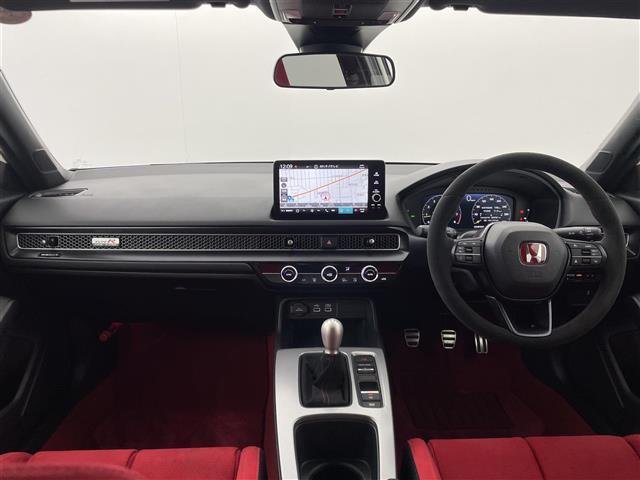 シビック タイプR 6速マニュアル 純正9インチナビ Bカメラ Bremboキャリパー リアウィング ホンダセンシング 純正19インチAW BSM LEDヘッドライト 衝突軽減ブレーキ クリアランスソナー ETC 禁煙車(2枚目)