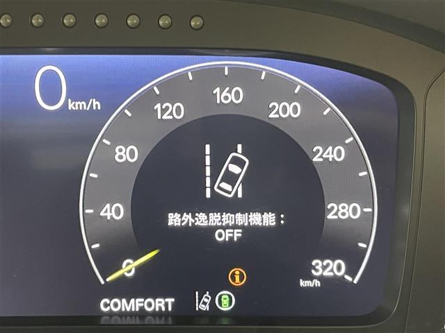 シビック タイプR 6速マニュアル 純正9インチナビ Bカメラ Bremboキャリパー リアウィング ホンダセンシング 純正19インチAW BSM LEDヘッドライト 衝突軽減ブレーキ クリアランスソナー ETC 禁煙車(10枚目)