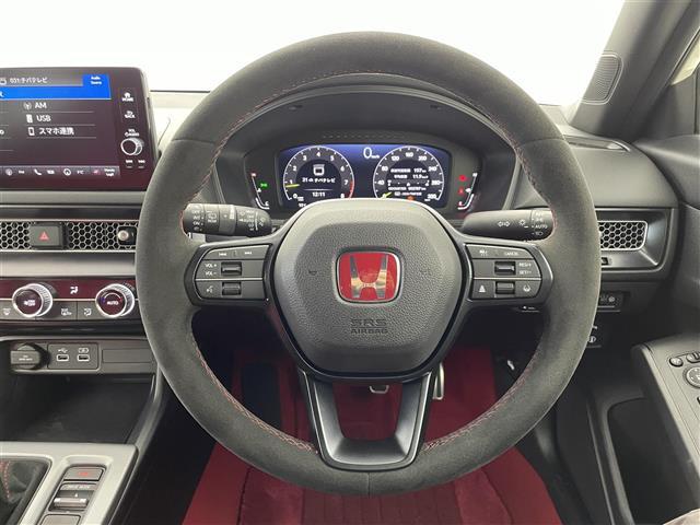 シビック タイプR 6速マニュアル 純正9インチナビ Bカメラ Bremboキャリパー リアウィング ホンダセンシング 純正19インチAW BSM LEDヘッドライト 衝突軽減ブレーキ クリアランスソナー ETC 禁煙車(19枚目)