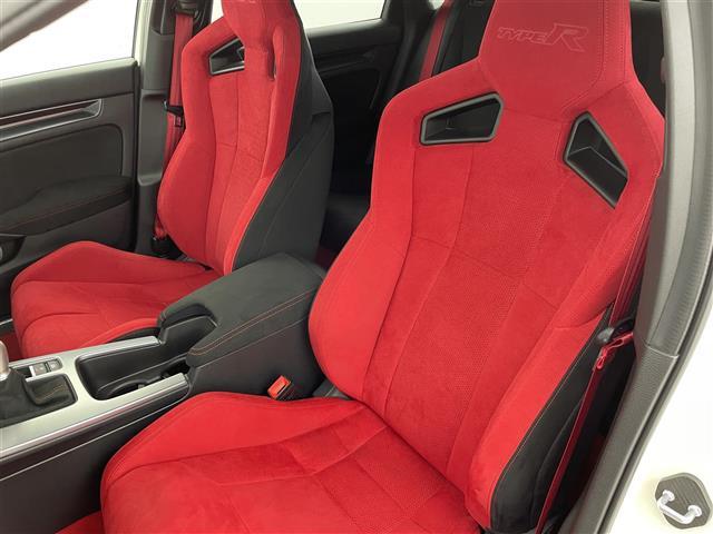 シビック タイプR 6速マニュアル 純正9インチナビ Bカメラ Bremboキャリパー リアウィング ホンダセンシング 純正19インチAW BSM LEDヘッドライト 衝突軽減ブレーキ クリアランスソナー ETC 禁煙車(34枚目)