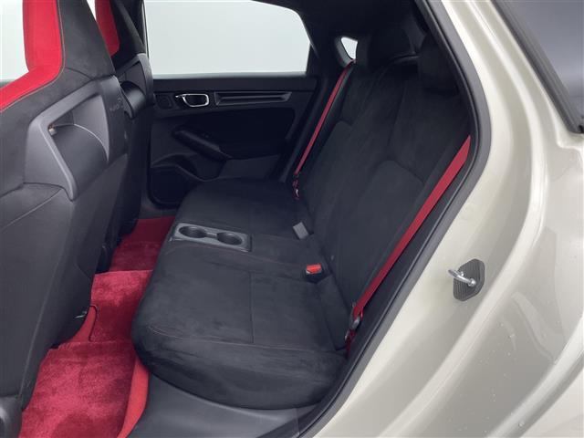 シビック タイプR 6速マニュアル 純正9インチナビ Bカメラ Bremboキャリパー リアウィング ホンダセンシング 純正19インチAW BSM LEDヘッドライト 衝突軽減ブレーキ クリアランスソナー ETC 禁煙車(35枚目)