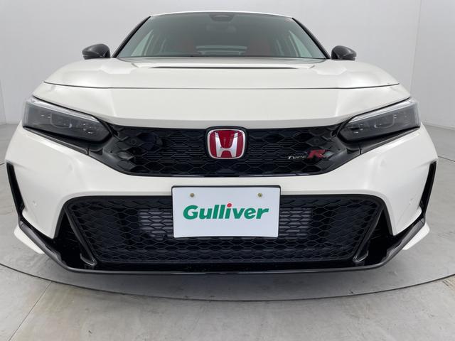 シビック タイプR 6速マニュアル 純正9インチナビ Bカメラ Bremboキャリパー リアウィング ホンダセンシング 純正19インチAW BSM LEDヘッドライト 衝突軽減ブレーキ クリアランスソナー ETC 禁煙車(54枚目)