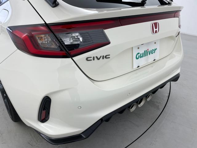 シビック タイプR 6速マニュアル 純正9インチナビ Bカメラ Bremboキャリパー リアウィング ホンダセンシング 純正19インチAW BSM LEDヘッドライト 衝突軽減ブレーキ クリアランスソナー ETC 禁煙車(68枚目)