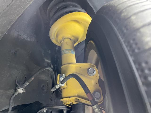 レヴォーグ １．６ＧＴ－Ｓアイサイト　ナビ　フルセグＴＶ　バックカメラ　ＥＴＣ　パドルシフト　パワーシート　全車速追従機能付クルーズコントロール　プリクラッシュブレーキ　レーンキープアシスト　プッシュスタート　ワンオーナー　４ＷＤ　禁煙車（3枚目）