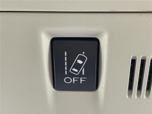 レヴォーグ １．６ＧＴ－Ｓアイサイト　ナビ　フルセグＴＶ　バックカメラ　ＥＴＣ　パドルシフト　パワーシート　全車速追従機能付クルーズコントロール　プリクラッシュブレーキ　レーンキープアシスト　プッシュスタート　ワンオーナー　４ＷＤ　禁煙車（8枚目）