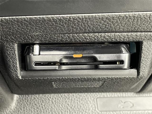 レヴォーグ １．６ＧＴ－Ｓアイサイト　ナビ　フルセグＴＶ　バックカメラ　ＥＴＣ　パドルシフト　パワーシート　全車速追従機能付クルーズコントロール　プリクラッシュブレーキ　レーンキープアシスト　プッシュスタート　ワンオーナー　４ＷＤ　禁煙車（9枚目）