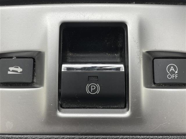 レヴォーグ １．６ＧＴ－Ｓアイサイト　ナビ　フルセグＴＶ　バックカメラ　ＥＴＣ　パドルシフト　パワーシート　全車速追従機能付クルーズコントロール　プリクラッシュブレーキ　レーンキープアシスト　プッシュスタート　ワンオーナー　４ＷＤ　禁煙車（11枚目）