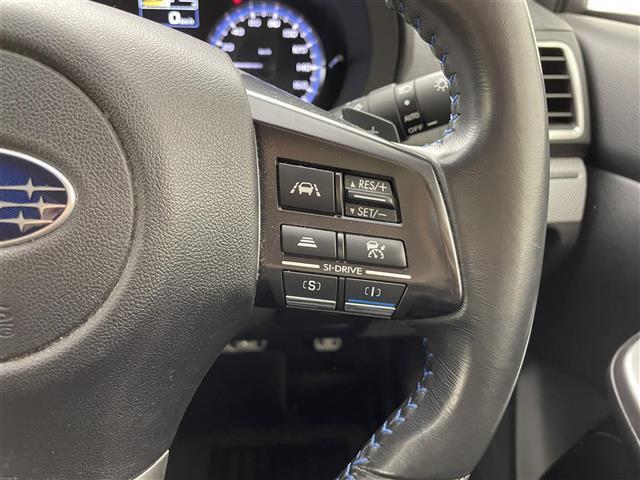 レヴォーグ １．６ＧＴ－Ｓアイサイト　ナビ　フルセグＴＶ　バックカメラ　ＥＴＣ　パドルシフト　パワーシート　全車速追従機能付クルーズコントロール　プリクラッシュブレーキ　レーンキープアシスト　プッシュスタート　ワンオーナー　４ＷＤ　禁煙車（12枚目）