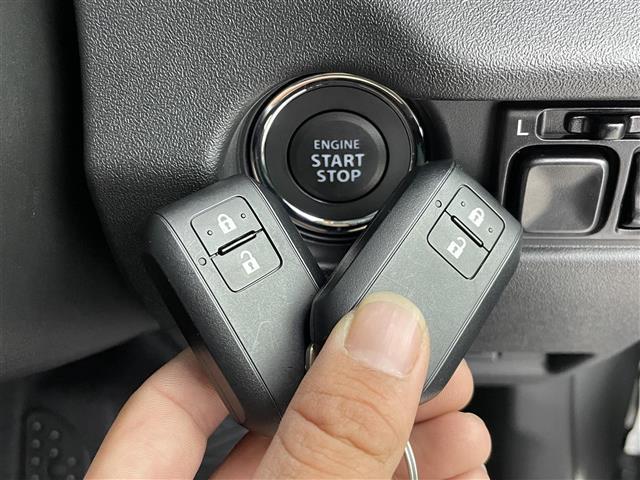 ジムニー XC 届出済未使用車 スズキセーフティサポート LEDヘッドライト 純正16インチアルミホイール シートヒーター クルーズコントロール 4WD コーナーセンサー ETC オートマチックハイビーム スマートキ(4枚目)