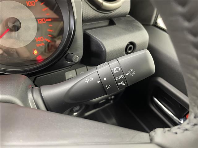 ジムニー XC 届出済未使用車 スズキセーフティサポート LEDヘッドライト 純正16インチアルミホイール シートヒーター クルーズコントロール 4WD コーナーセンサー ETC オートマチックハイビーム スマートキ(24枚目)
