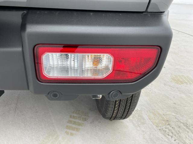 ジムニー XC 届出済未使用車 スズキセーフティサポート LEDヘッドライト 純正16インチアルミホイール シートヒーター クルーズコントロール 4WD コーナーセンサー ETC オートマチックハイビーム スマートキ(71枚目)